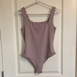 ADD ANY 🔟 ITEMS PRICED 🔟 OR LESS TO YOUR BUNDLE AND ITLL ONLY COST YOU 4️⃣0️⃣